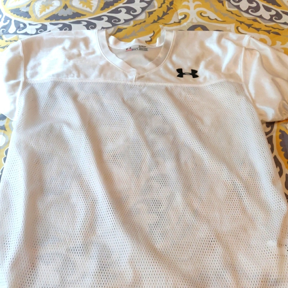Under Armour practice jersey Adult small